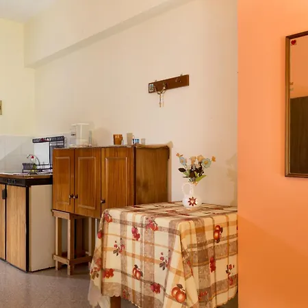 Cozy With Private Parking Archangelos (Rhodes)