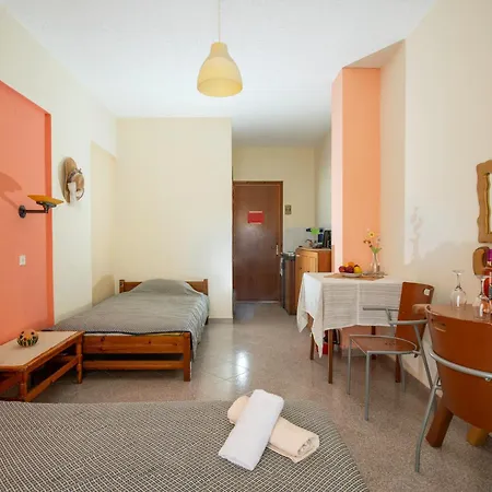Cozy With Private Parking Apartment